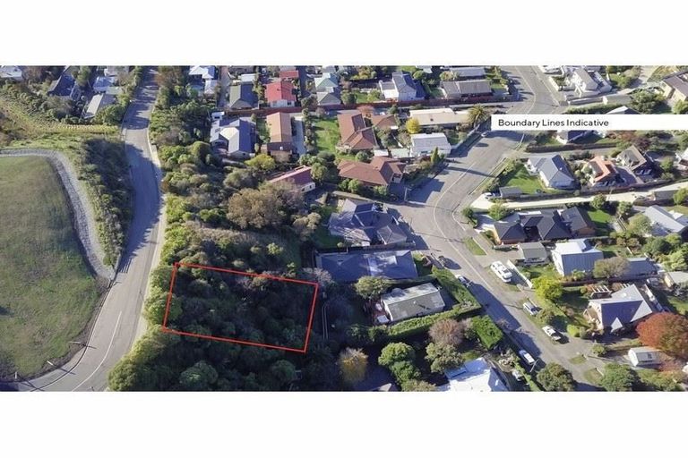 Photo of property in 13 Egnot Heights, Redcliffs, Christchurch, 8081
