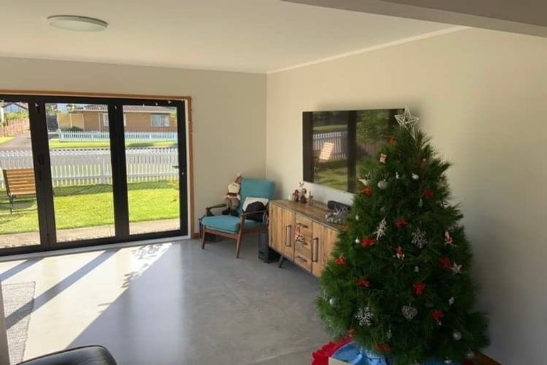 Photo of property in 10a Elizabeth Street, Orewa, 0931