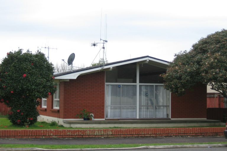 Photo of property in 1/22 Charlemont Street, Whitiora, Hamilton, 3200