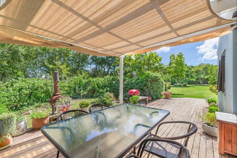 Photo of property in 52 Jacksons Road, Koputaroa, Levin, 5575