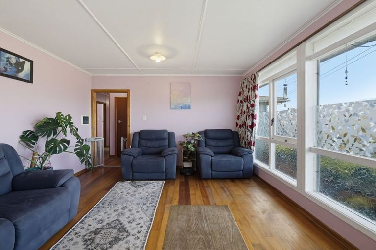 Photo of property in 25 Mcgreevy Street, Waipawa, 4210