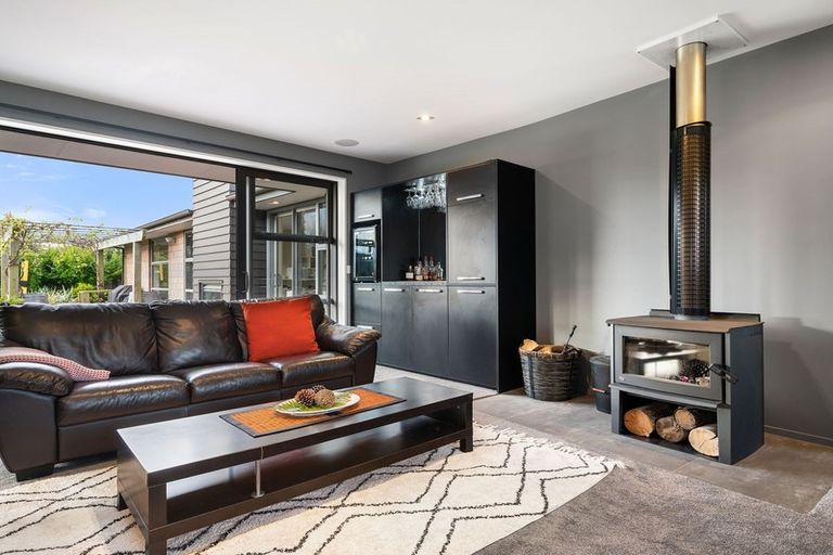 Photo of property in 19 Beaumont Drive, Rolleston, 7614