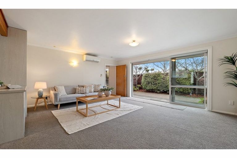 Photo of property in 1/25 Beckford Road, Saint Martins, Christchurch, 8022