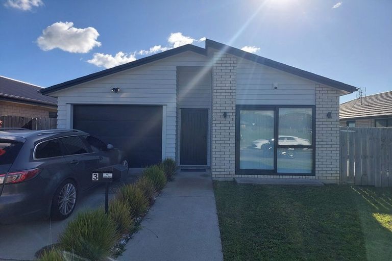 Photo of property in 3 Maioha Road, Pukekohe, 2120