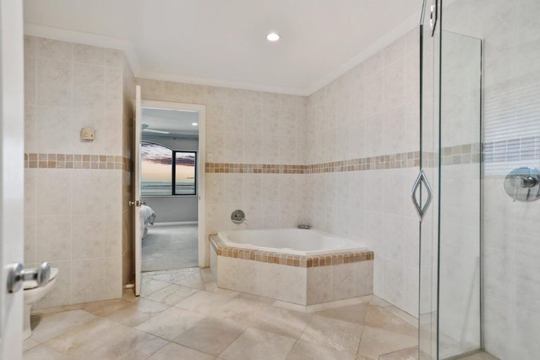 Photo of property in 50 Bannings Way, Hobsonville, Auckland, 0618