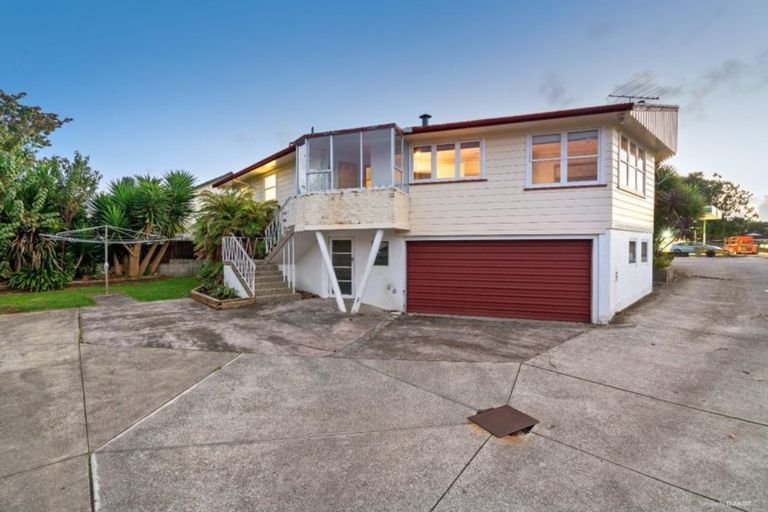 Photo of property in 330 Great South Road, Opaheke, Papakura, 2113