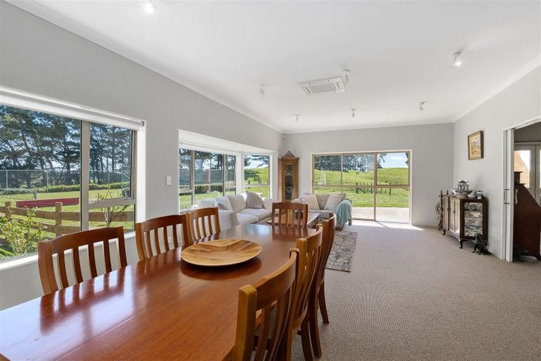 Photo of property in 450 Waitarere Beach Road, Waitarere, Levin, 5574