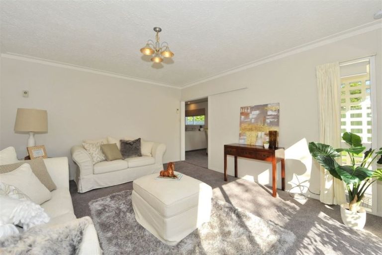 Photo of property in 2/10 Jamell Place, Avonhead, Christchurch, 8042