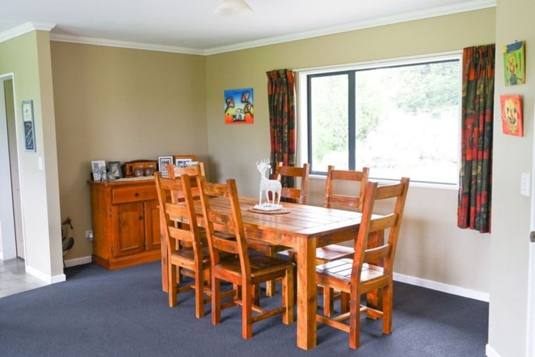 Photo of property in 397 Old Port Road, Warepa, Balclutha, 9273