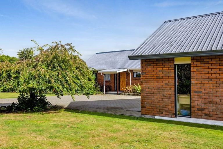 Photo of property in 14 Normanby Road, Normanby, Hawera, 4675