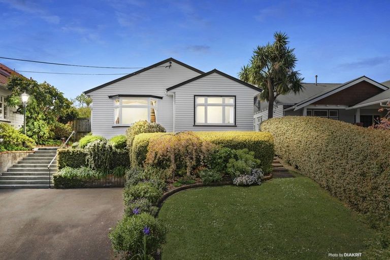 Photo of property in 55 Cashmere Avenue, Khandallah, Wellington, 6035