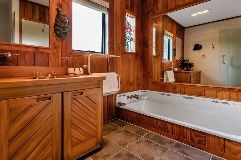 Photo of property in 9 Weir Crescent, Onerahi, Whangarei, 0110