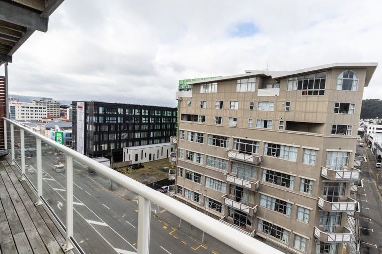 Photo of property in The Peak Apartments, 806/170 Taranaki Street, Te Aro, Wellington, 6011