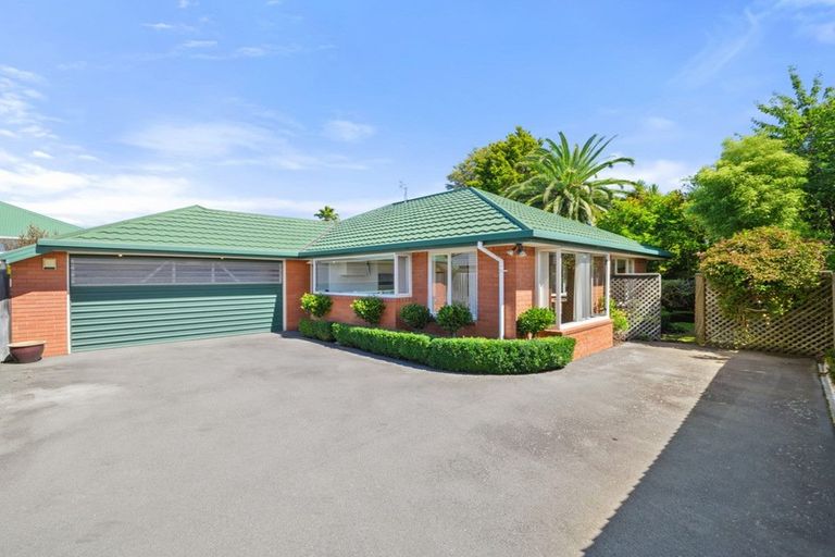 Photo of property in 105a Somerfield Street, Somerfield, Christchurch, 8024