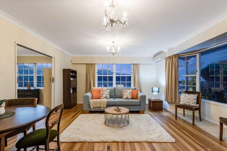 Photo of property in 71 Oriel Avenue, Tawa, Wellington, 5028