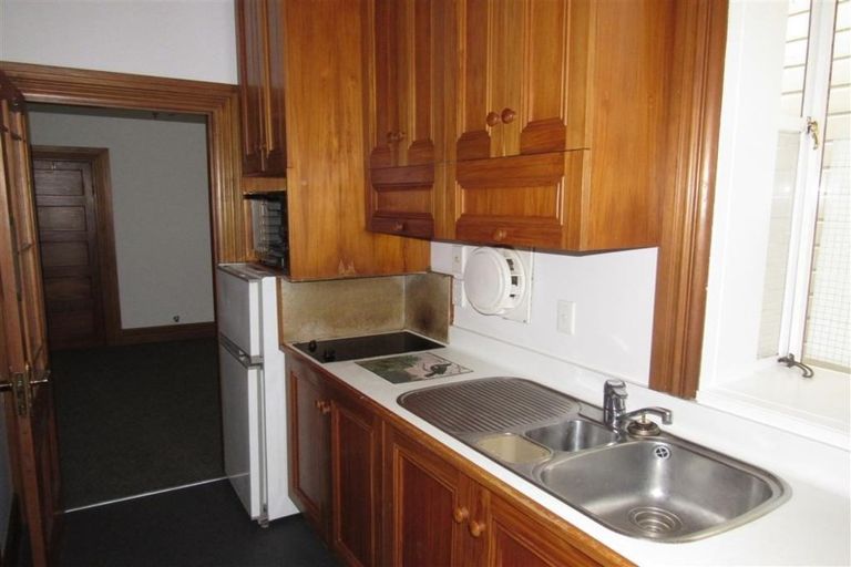 Photo of property in 233 Tinakori Road, Thorndon, Wellington, 6011