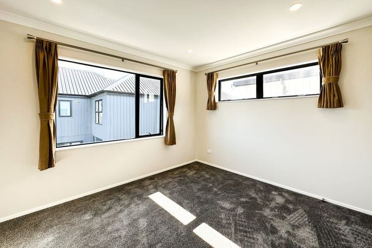Photo of property in 44a Merani Street, Belmont, Auckland, 0622