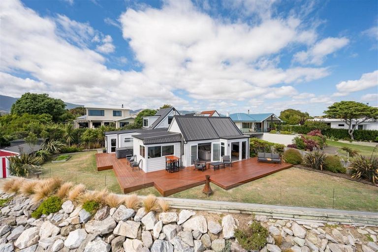 Photo of property in 6 Martin Street, Monaco, Nelson, 7011
