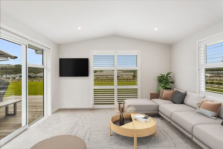Photo of property in 33 Awatiro Drive, Kaukapakapa, 0871