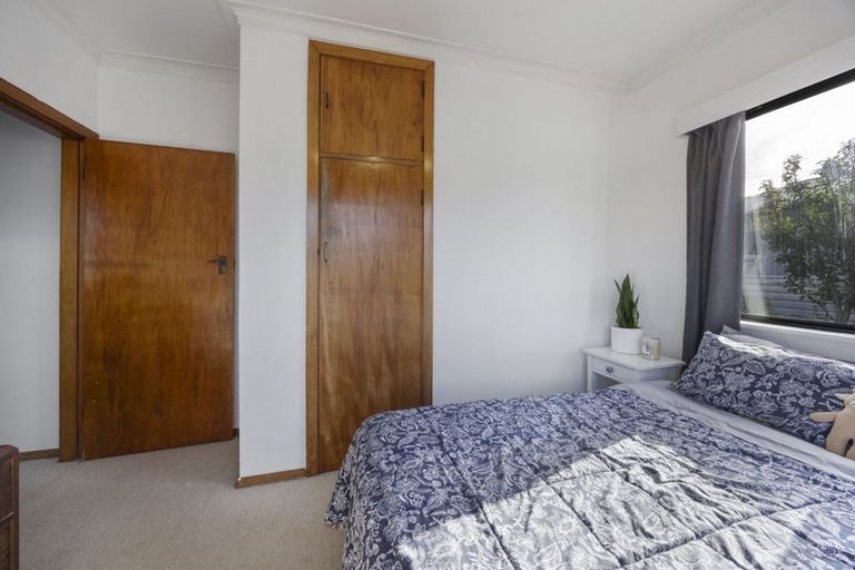 Photo of property in 112 Glover Road, Hawera, 4610