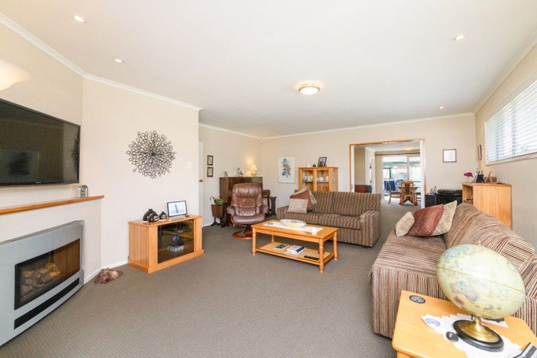 Photo of property in 6 Mudgway Place, Awapuni, Palmerston North, 4412