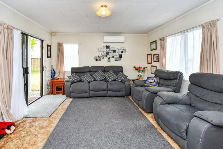 Photo of property in 9b Hazards Road, Weymouth, Auckland, 2103