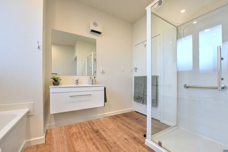 Photo of property in 153 Seaward Road, Edendale, 9825