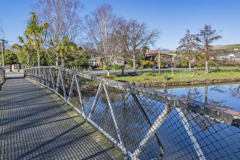 Photo of property in 11 Aynsley Terrace, Hillsborough, Christchurch, 8022