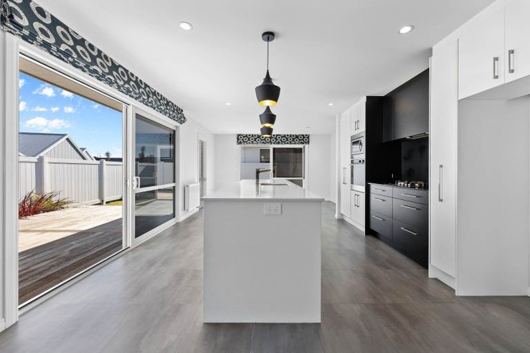 Photo of property in 26 Victoria Street, Richmond Heights, Taupo, 3330