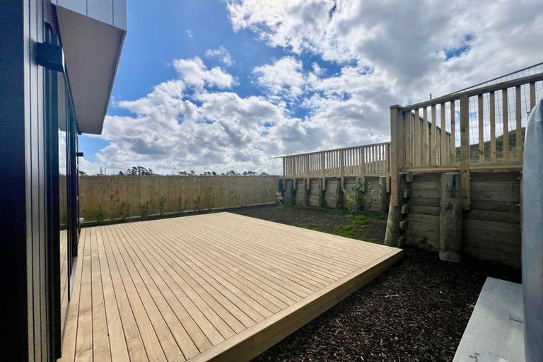 Photo of property in 4b Mahogany Street, Westgate, 0814