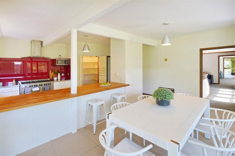 Photo of property in 70b Avonhead Road, Avonhead, Christchurch, 8042