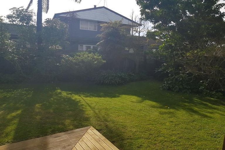 Photo of property in 9 Prudence Place, Oakura, 4314