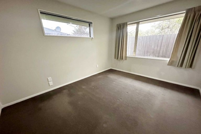 Photo of property in 42 Thackeray Place, Waltham, Christchurch, 8023