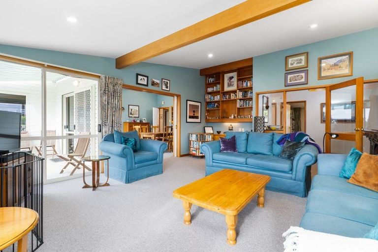 Photo of property in 63 Cannon Hill Crescent, Mount Pleasant, Christchurch, 8081