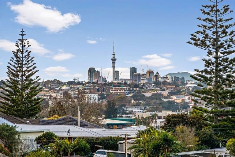 Photo of property in 8/17 Parker Avenue, New Lynn, Auckland, 0600