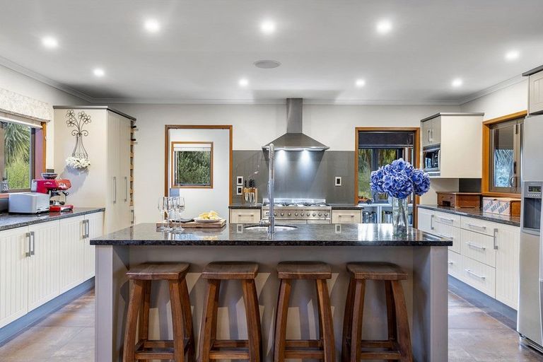 Photo of property in 17 Roger Guy Place, Welcome Bay, Tauranga, 3175