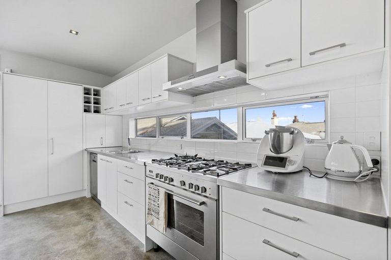 Photo of property in 528a Evans Bay Parade, Hataitai, Wellington, 6021