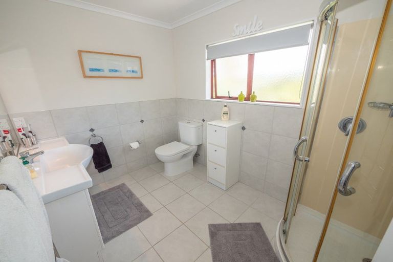 Photo of property in 59 Cable Bay Block Road, Cable Bay, 0420