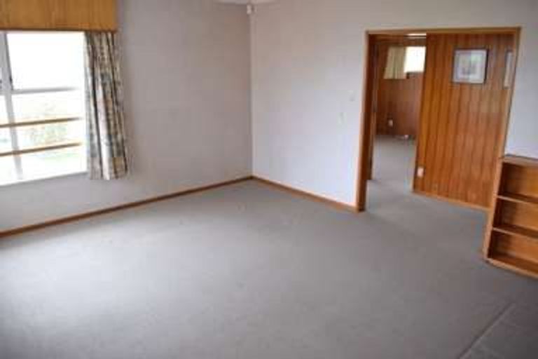 Photo of property in 35 Lingfield Street, Glenfield, Auckland, 0629