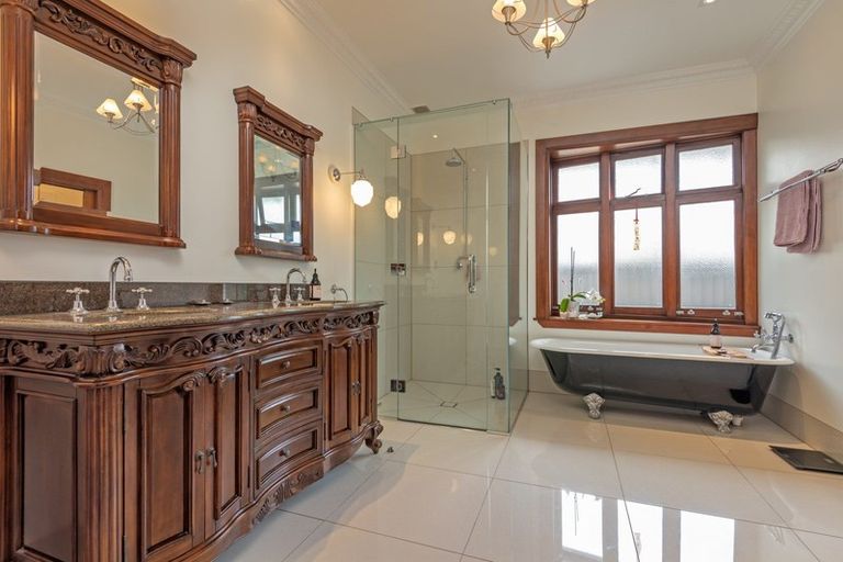 Photo of property in 68 Roy Street, Palmerston North, 4410