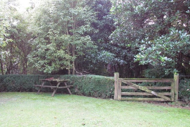 Photo of property in 95 Denton Road, Levin, 5571