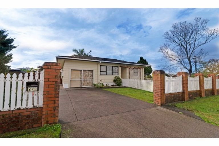 Photo of property in 2/1 Silverstone Place, Henderson, Auckland, 0612