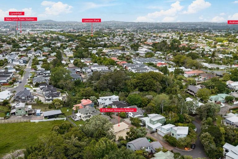 Photo of property in 22 Poturi Streams Avenue, Titirangi, Auckland, 0604