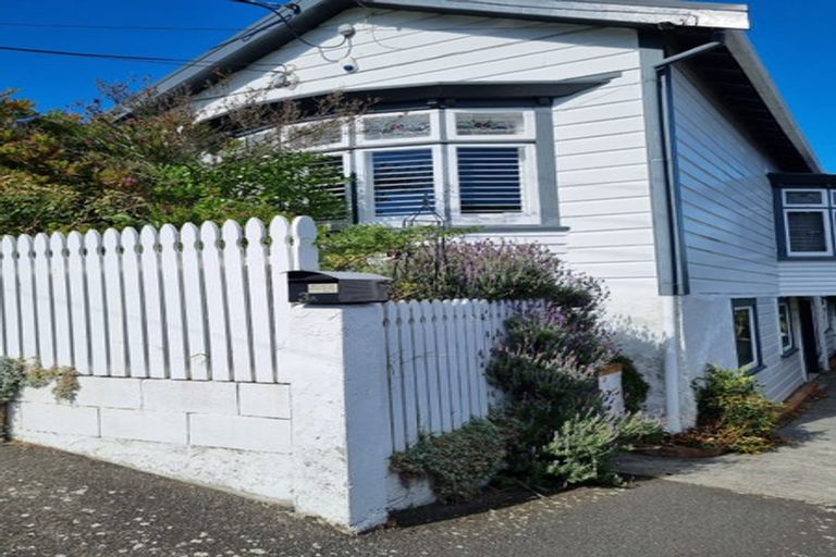 Photo of property in 3 Dover Street, Island Bay, Wellington, 6023