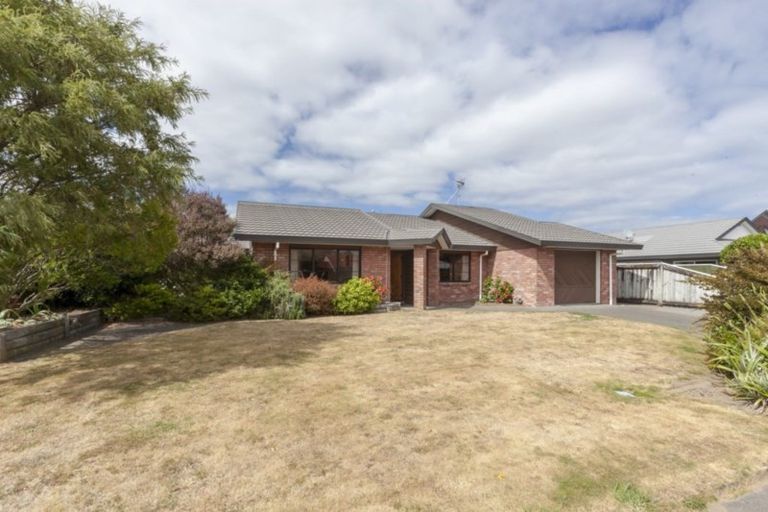 Photo of property in 44 Cedar Drive, Paraparaumu Beach, Paraparaumu, 5032