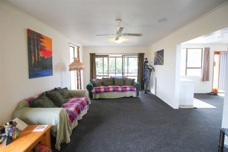 Photo of property in 27 Queen Street, Pareora, 7912
