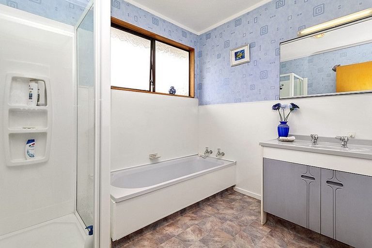 Photo of property in 66c Main Road, Titahi Bay, Porirua, 5022