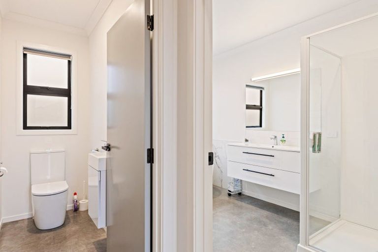 Photo of property in 11 Smith Street, Lepperton, New Plymouth, 4373