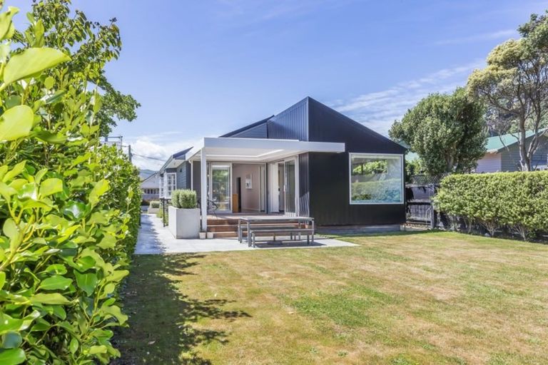 Photo of property in 56 Hector Street, Seatoun, Wellington, 6022