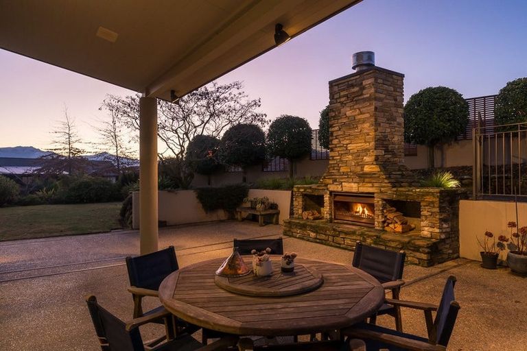 Photo of property in 50 Forest Heights, Wanaka, 9305